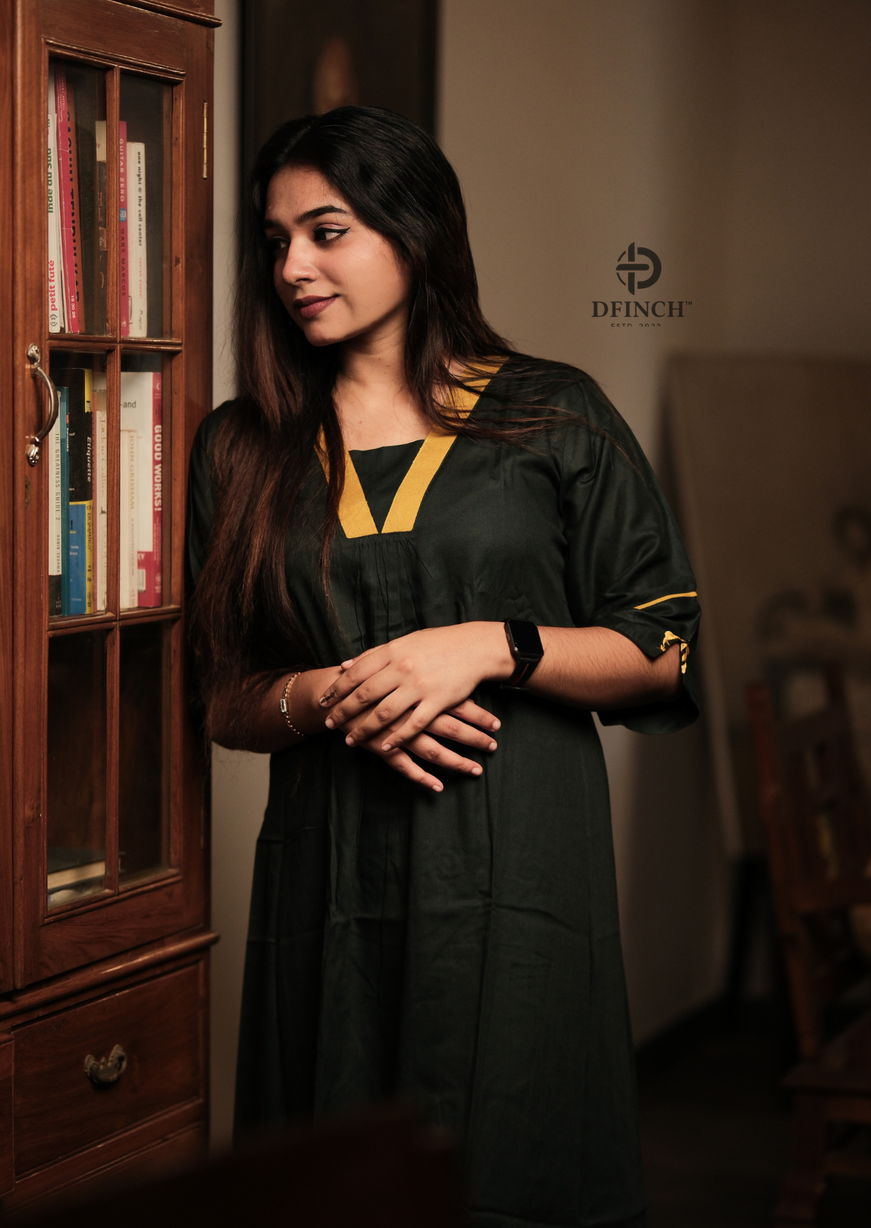 Women’s Dark Green Kurti Set | V-Neck & Designer Sleeves