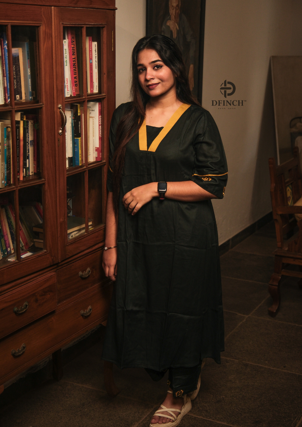 Women’s Dark Green Kurti Set | V-Neck & Designer Sleeves