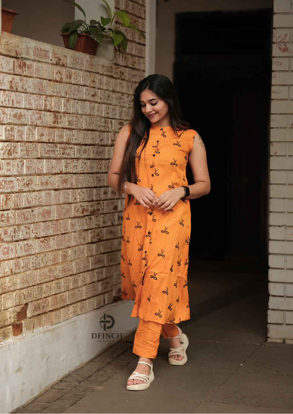 Mustard Printed Sleeveless Kurti Set | Button Neck Style