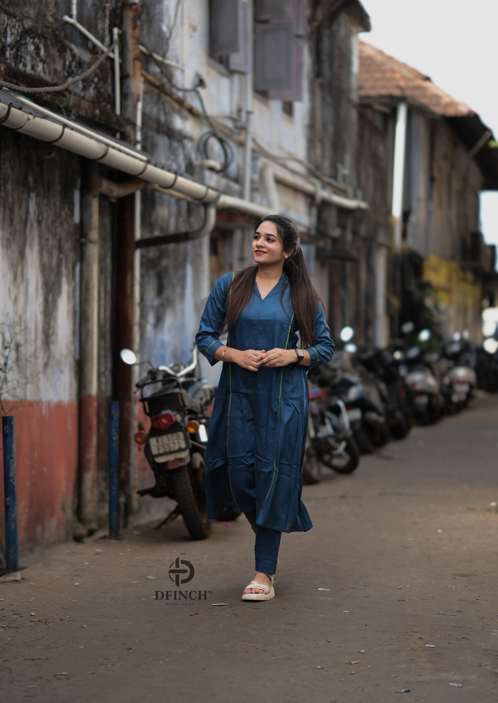 Simple Solid Blue Straight Kurti Set for Women | Dfinch