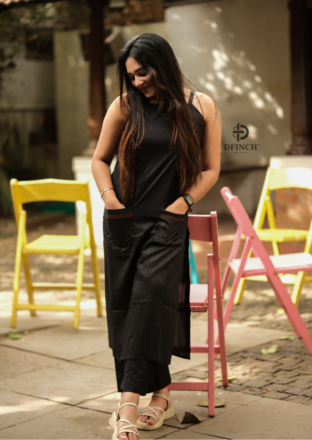 Women's Black Sleeveless Rayon Kurta With Palazzo Trousers