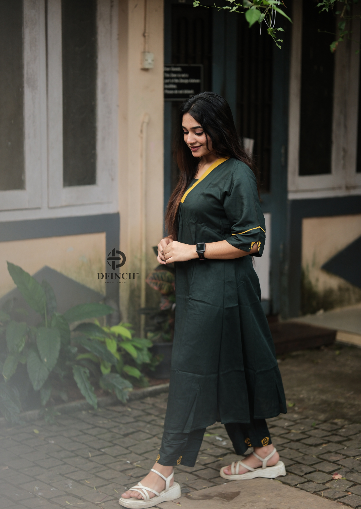 Women’s Dark Green Kurti Set | V-Neck & Designer Sleeves